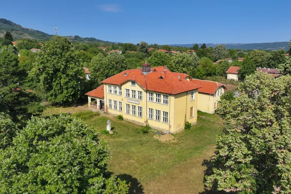 bde8ba_dfdc7c3f656c4149827a3ecb875017b0~mv2