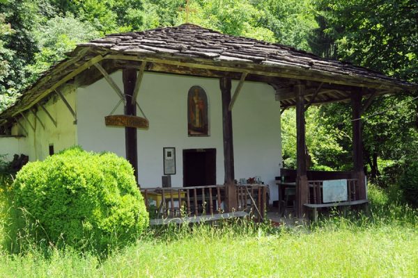 Параклис „Свети Никола“ в Орешак