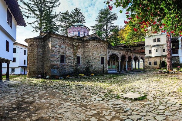 троянски манастир